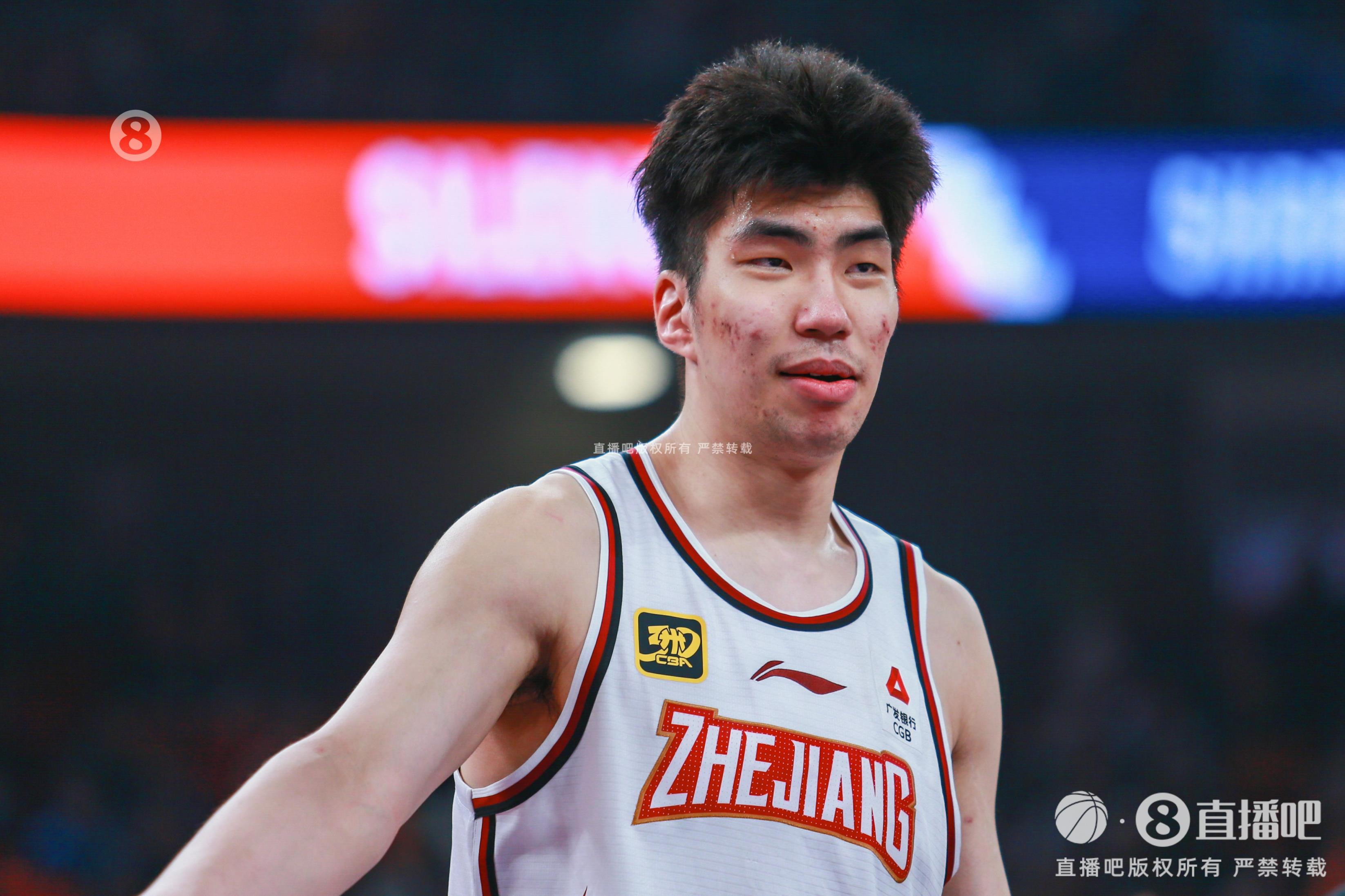 效率極高！余嘉豪8中8貢獻(xiàn)20分7板 罰球5中4
